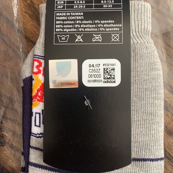 NEW YORK RED BULLS ADIDAS HAT & SOCKS NWT - Picture 7 of 8